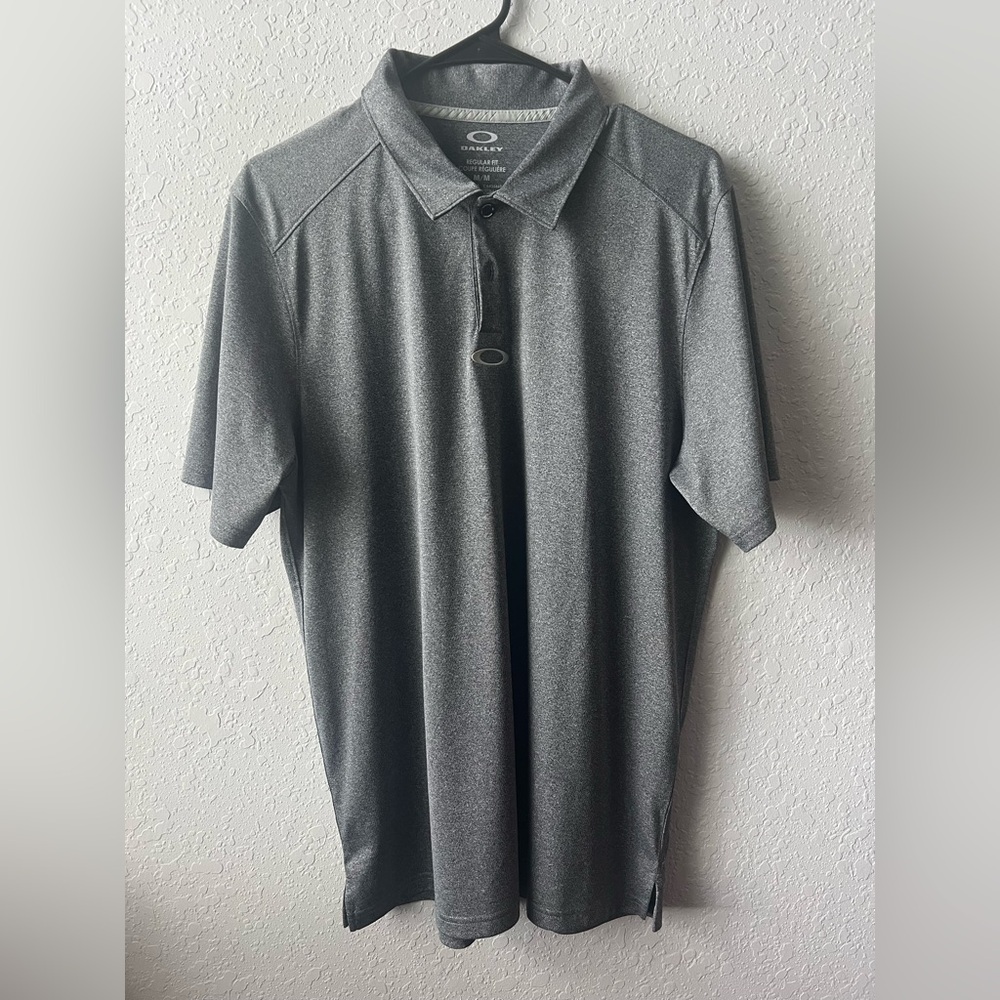 Men’s Oakley golf polo!!